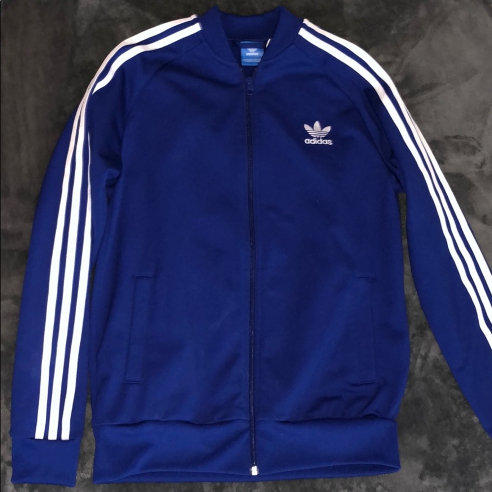 Adidas trefoil